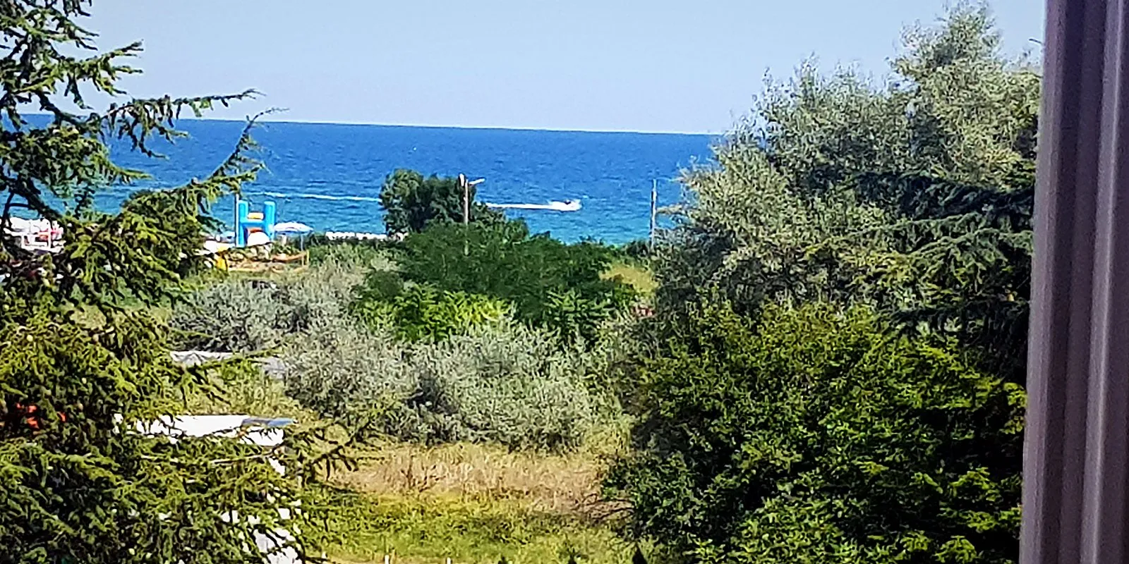 Изглед към морето от стаята